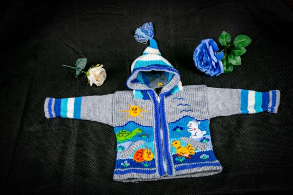 Sweaters  baby new born to 6 months - Image 5